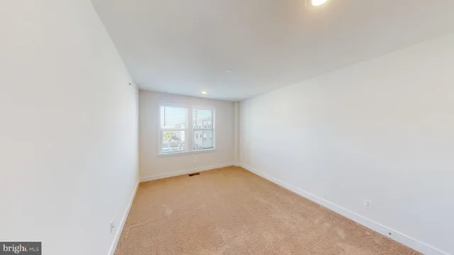 $2,900 | 41967 Pickwick Mill Terrace, Aldie, VA 20105