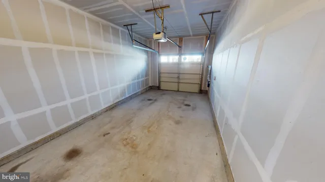 $2,900 | 41967 Pickwick Mill Terrace, Aldie, VA 20105