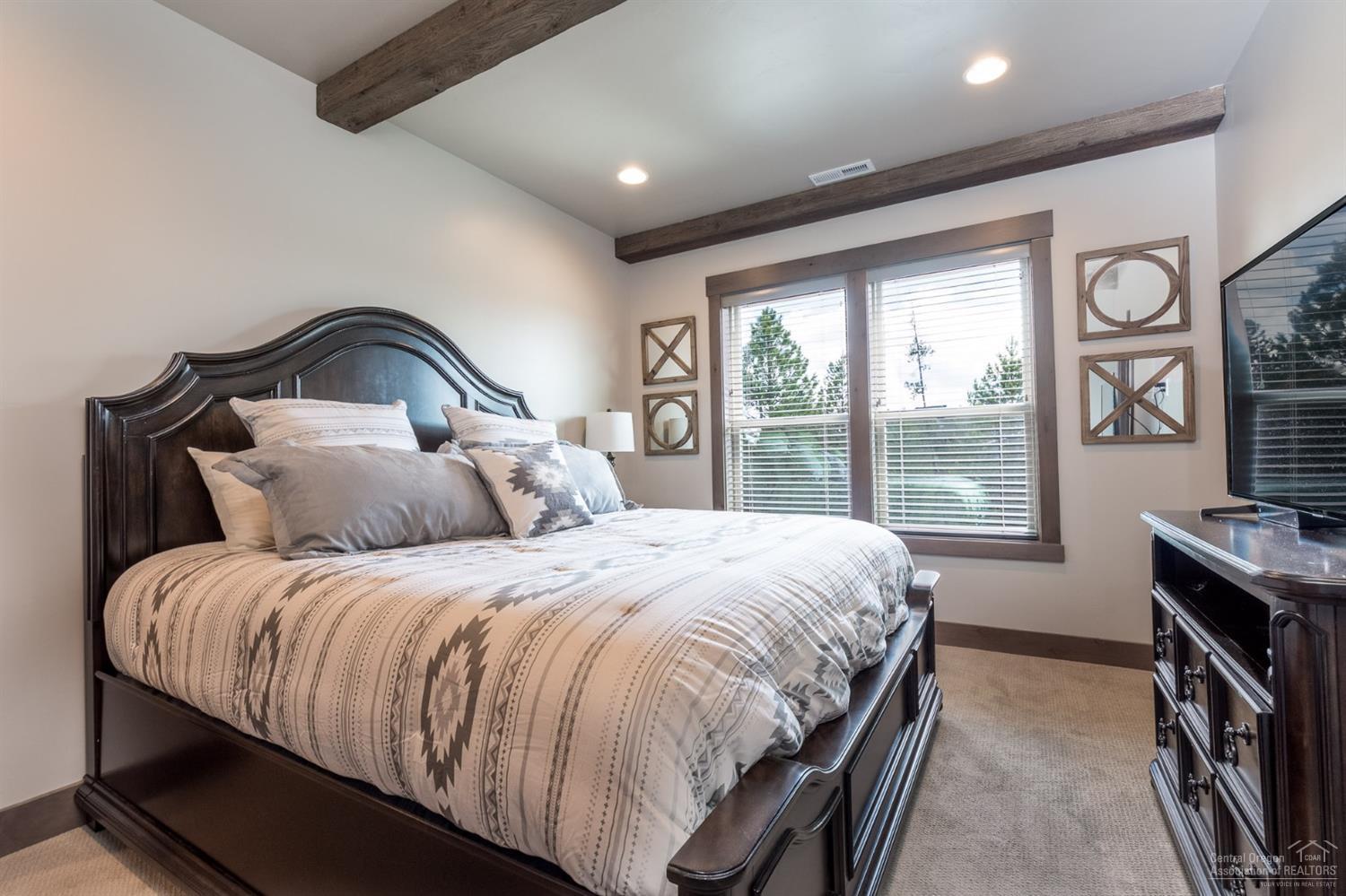 56679 Glowstone Loop Bend, OR 97707 - Photo 18 of 24 Additional Photo