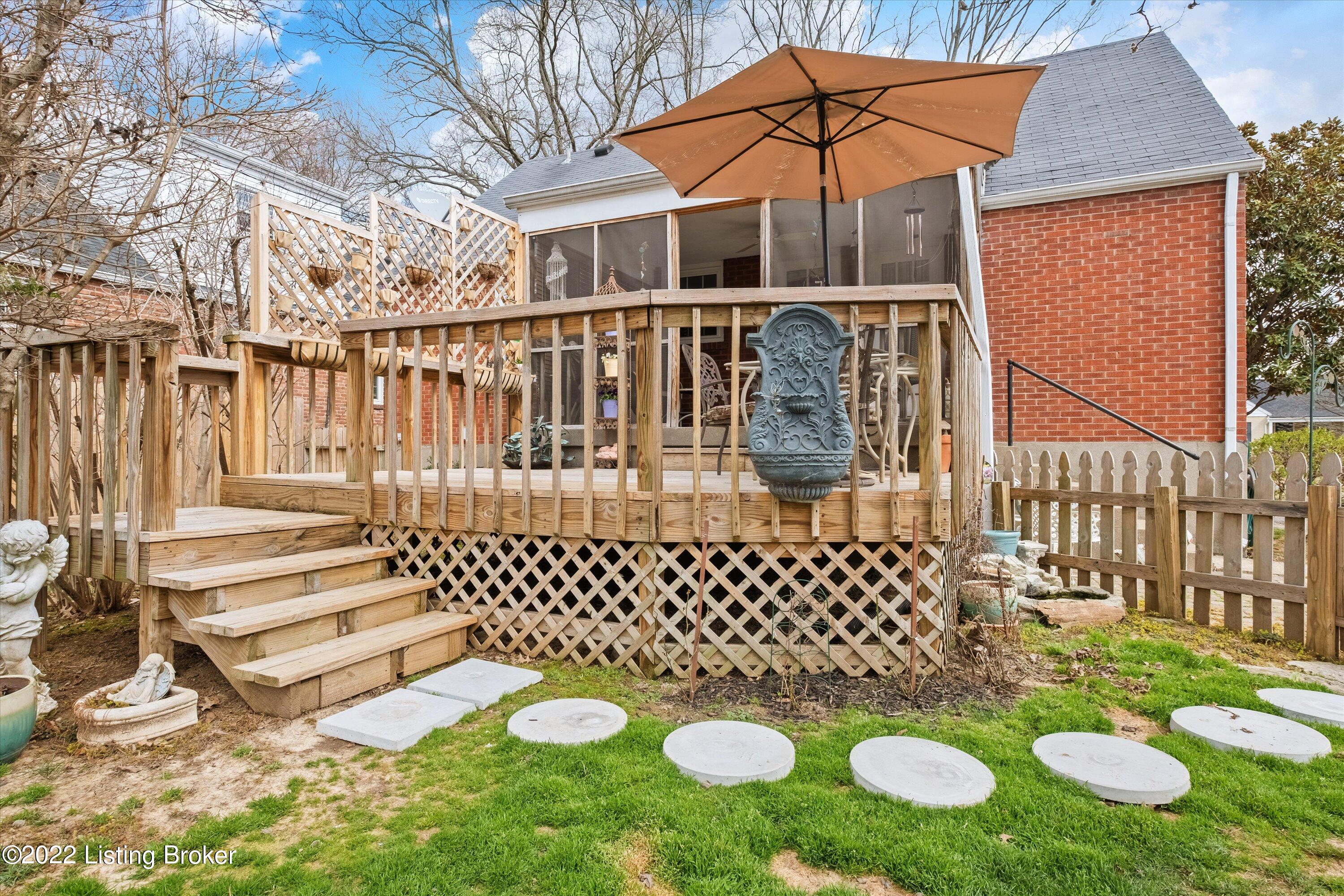 232 Tyne Road Louisville, KY 40207 - Photo 39 of 41 43-1XT3477