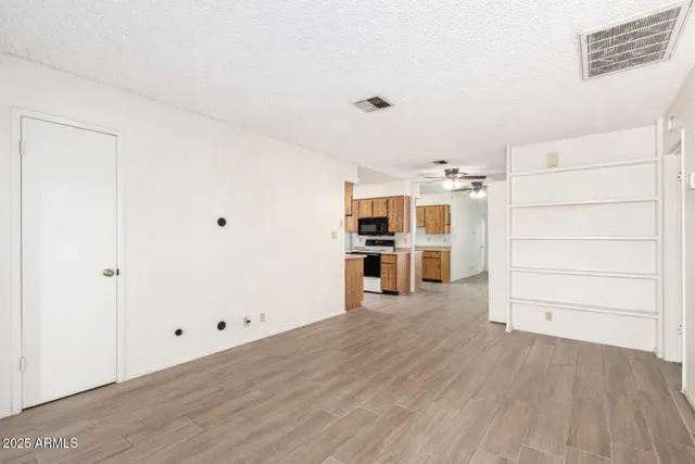 $239,000 | 20236 North 6th Drive, Unit 6, Phoenix, AZ 85027