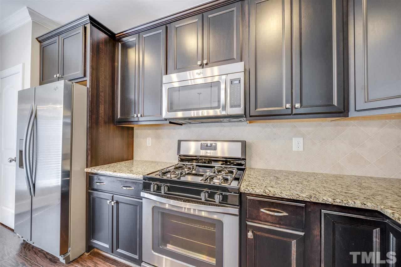 544 Ledbetter Court Raleigh, NC 27608 - Photo 8 of 29