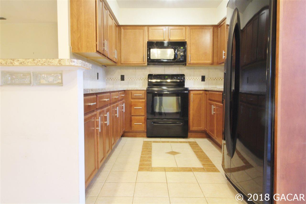 701 Southwest 75th Terrace Gainesville, FL 32607 - Photo 3 of 29