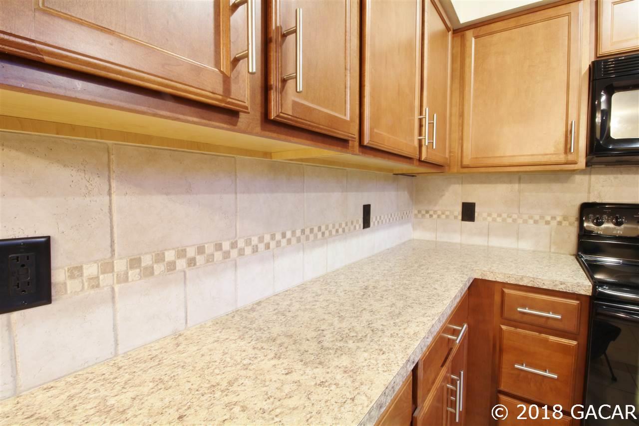 701 Southwest 75th Terrace Gainesville, FL 32607 - Photo 4 of 29