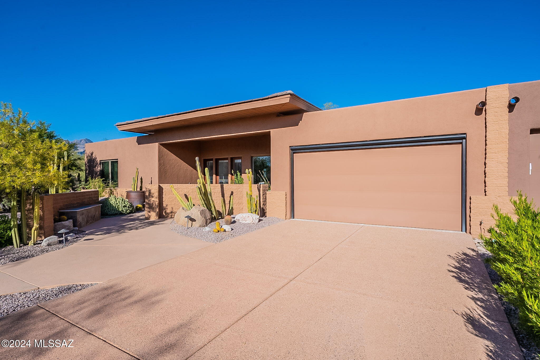 3858 North Canyon Ranch Ridge Place Tucson, AZ 85750 - Photo 2 of 48 Gallery Image 2