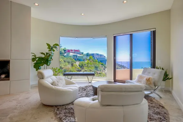 $19,995 | 1725 Del Mar Avenue, Laguna Beach, CA 92651