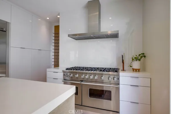 $19,995 | 1725 Del Mar Avenue, Laguna Beach, CA 92651