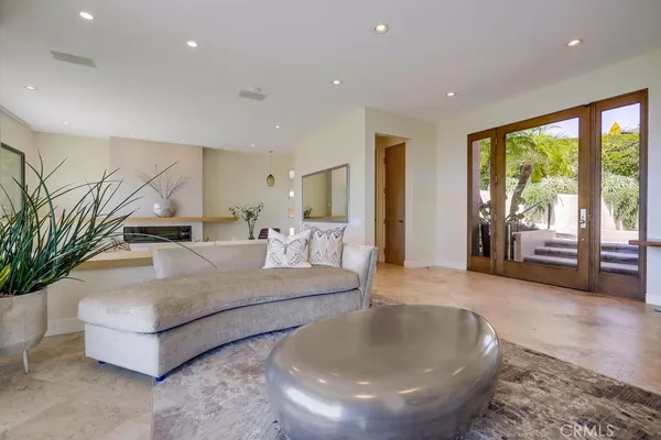 $19,995 | 1725 Del Mar Avenue, Laguna Beach, CA 92651