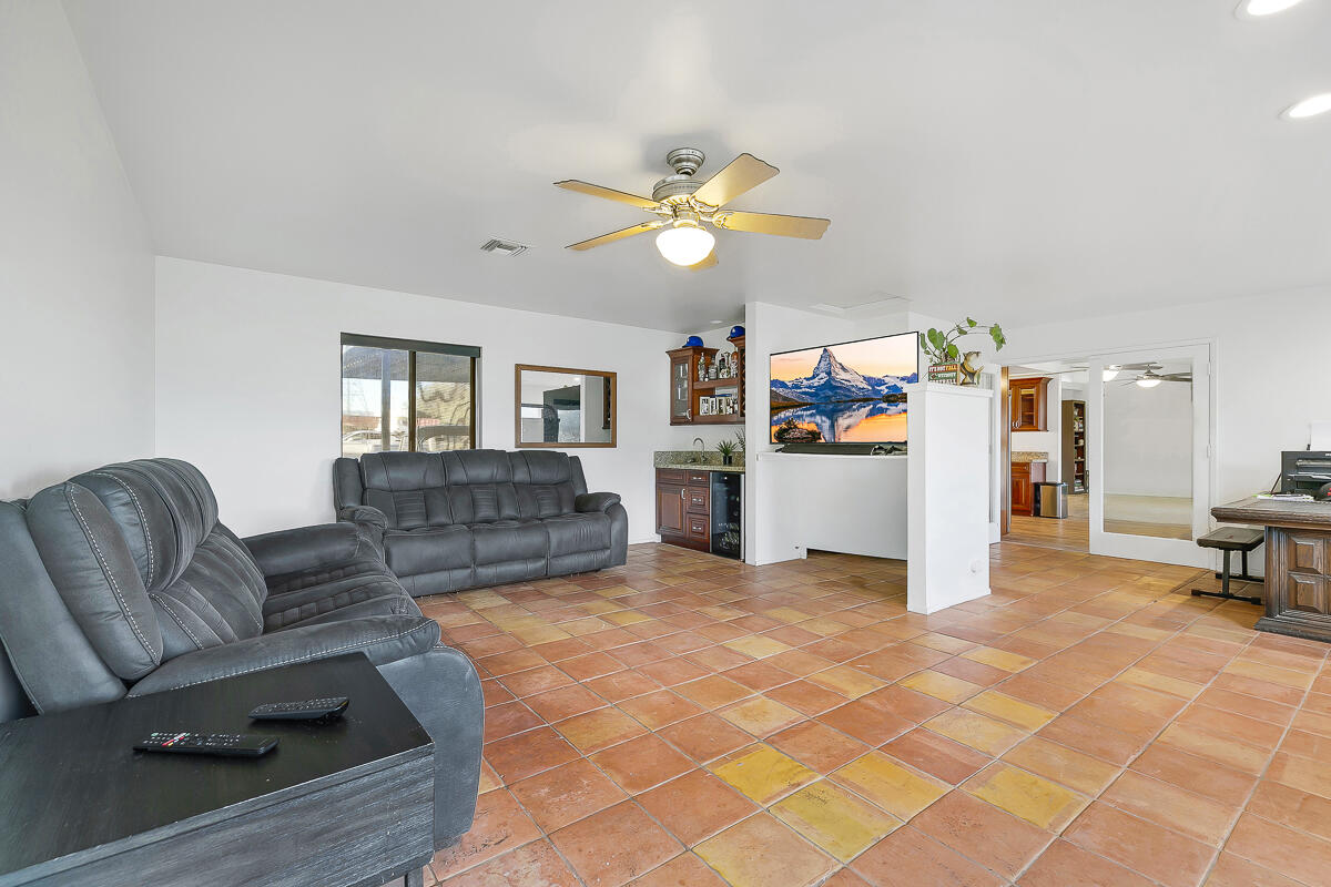 61895 Smoke Tree Road North Palm Springs, CA 92258 - Photo 44 of 88 46 FAMILY MLS