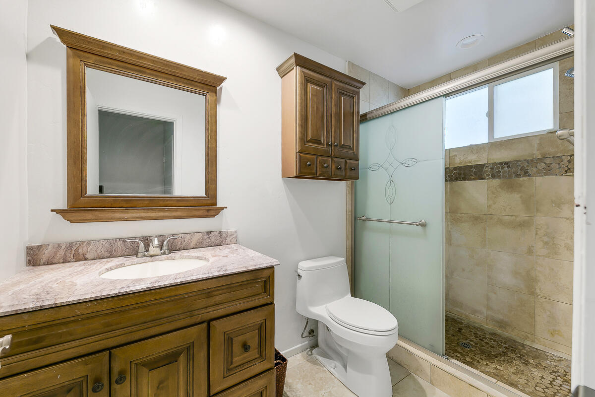 61895 Smoke Tree Road North Palm Springs, CA 92258 - Photo 48 of 88 56 MASTER BATH MLS