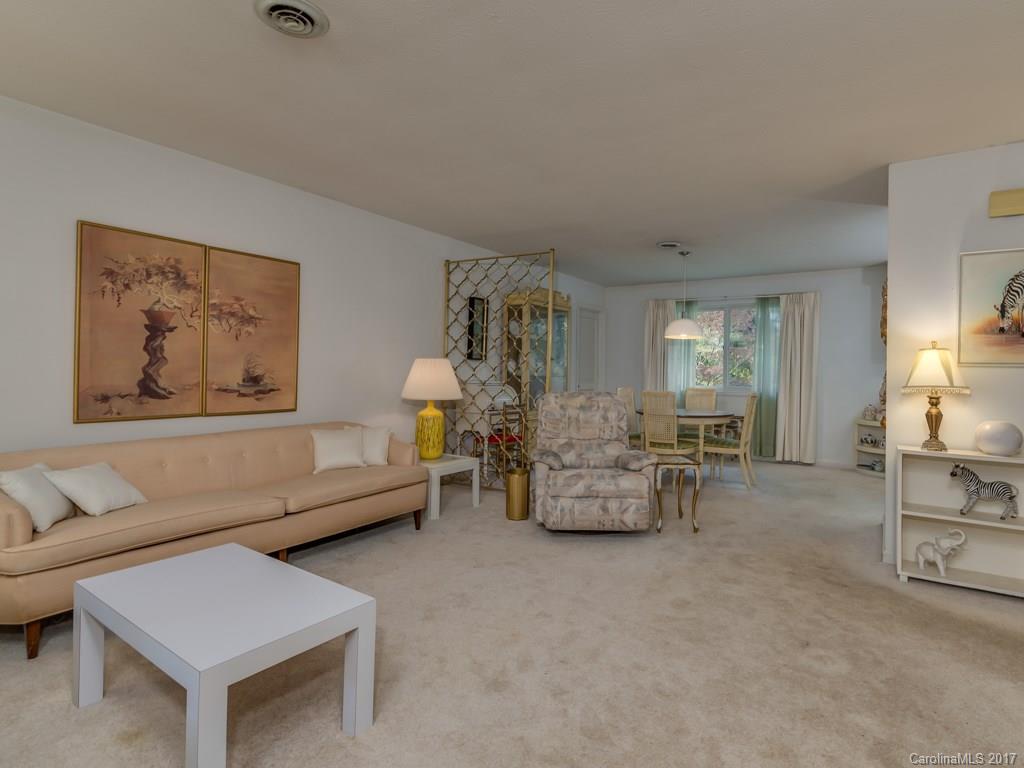 67 Underhill Road Hendersonville, NC 28792 - Photo 11 of 17 Gallery Image 11