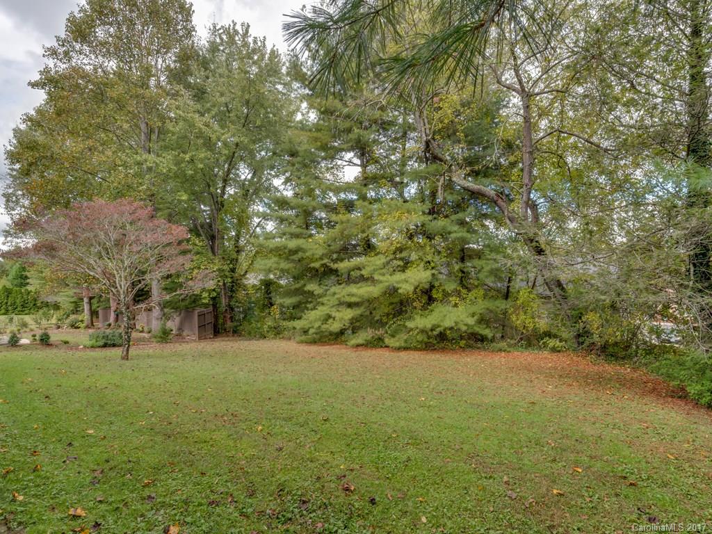 67 Underhill Road Hendersonville, NC 28792 - Photo 14 of 17 Gallery Image 14