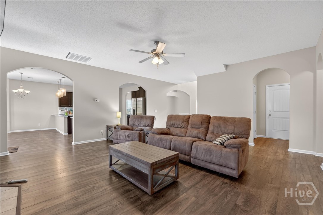 120 Turpentine Trail Hinesville, GA 31313 - Photo 11 of 46