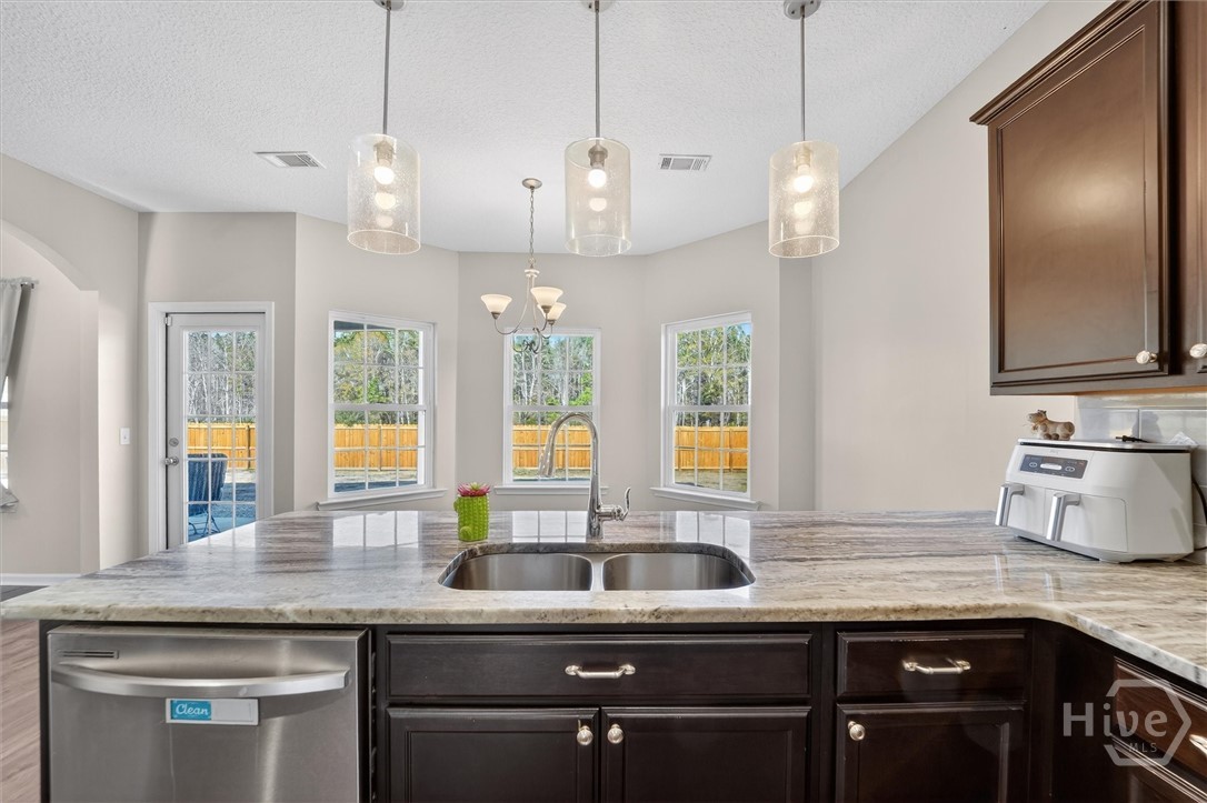 120 Turpentine Trail Hinesville, GA 31313 - Photo 16 of 46