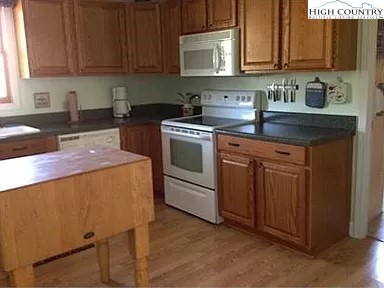 244 Mountain Valley Road Vilas, NC 28692 - Photo 22 of 45 Gallery Image 22