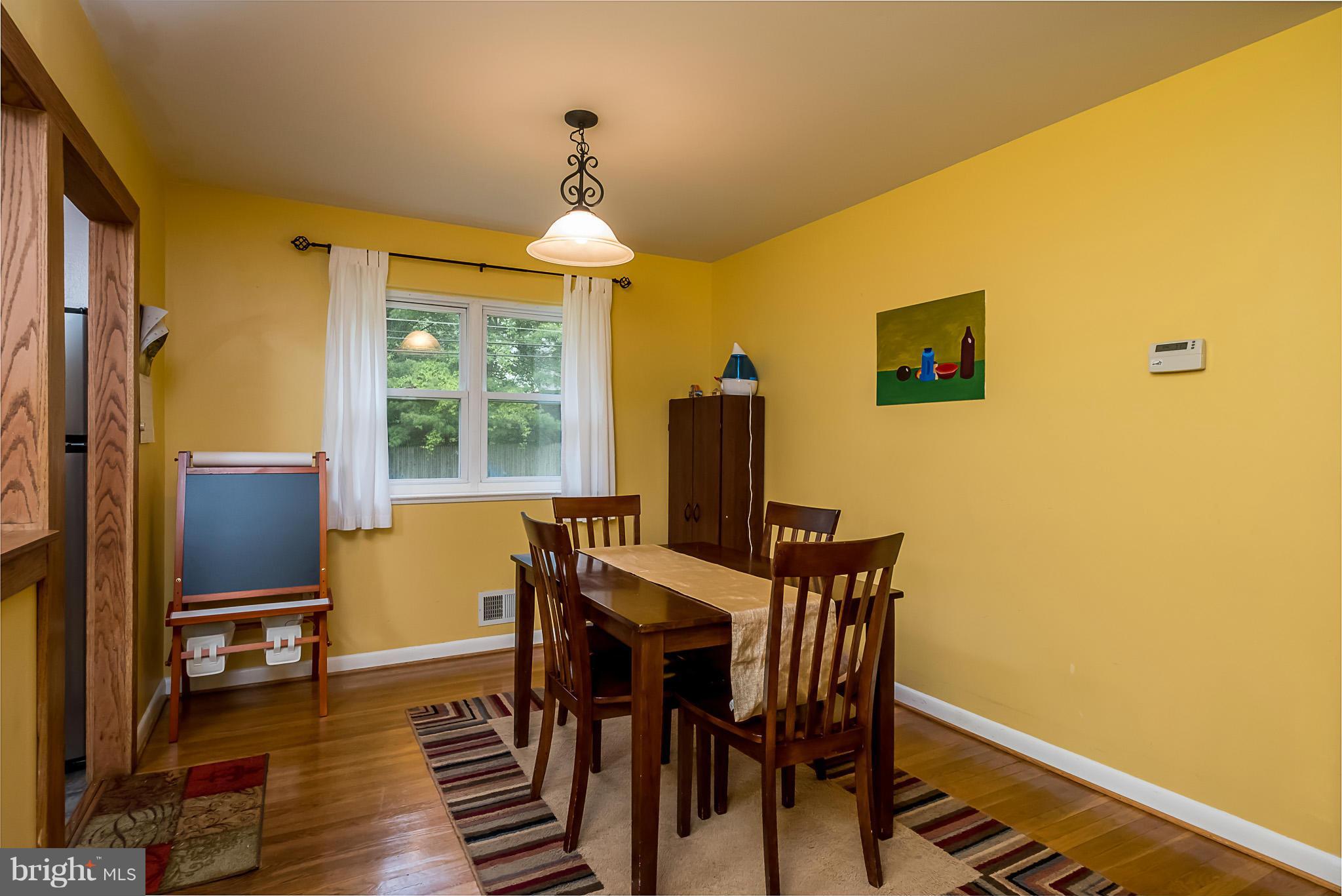 1320 Denbright Road Catonsville, MD 21228 - Photo 5 of 20 Dining Room
