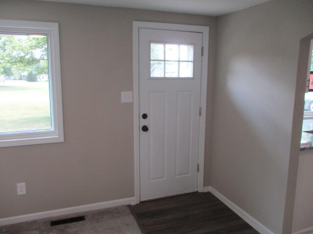 70663 Roosevelt Road Niles, MI 49120 - Photo 7 of 30 1