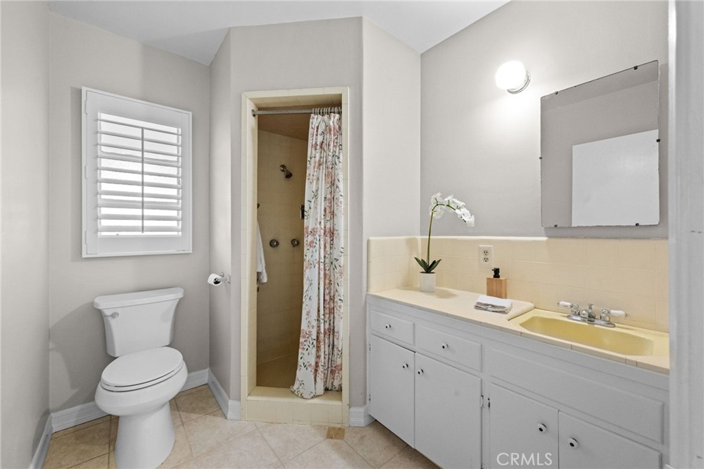 1101 Sharon Road Santa Ana, CA 92706 - Photo 35 of 53 Bath #3 attached to bedroom #5.