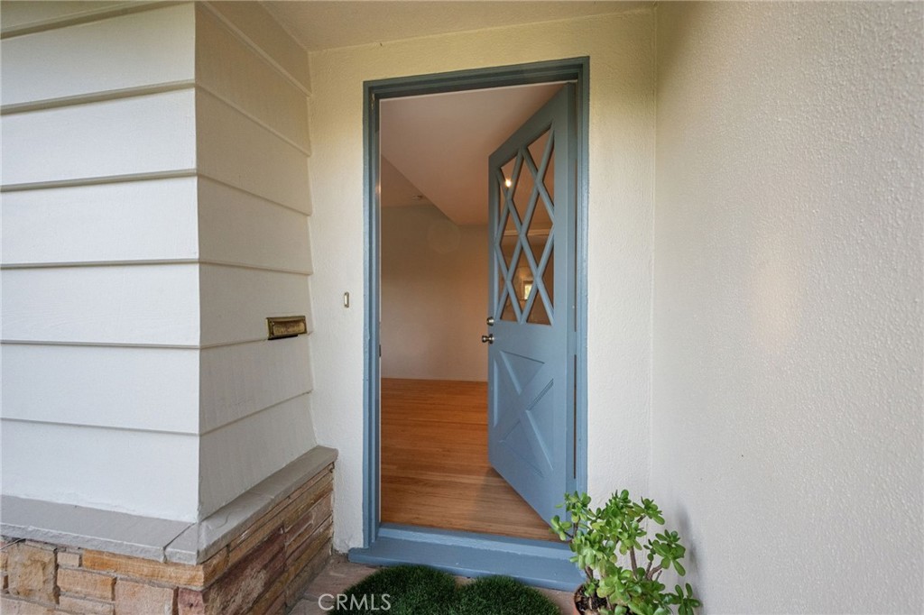 1101 Sharon Road Santa Ana, CA 92706 - Photo 6 of 53 Step inside and discover a quality vintage home with plenty of space.