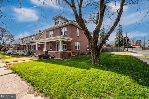 $295,000 | 421 East Main Street, Fleetwood, PA 19522