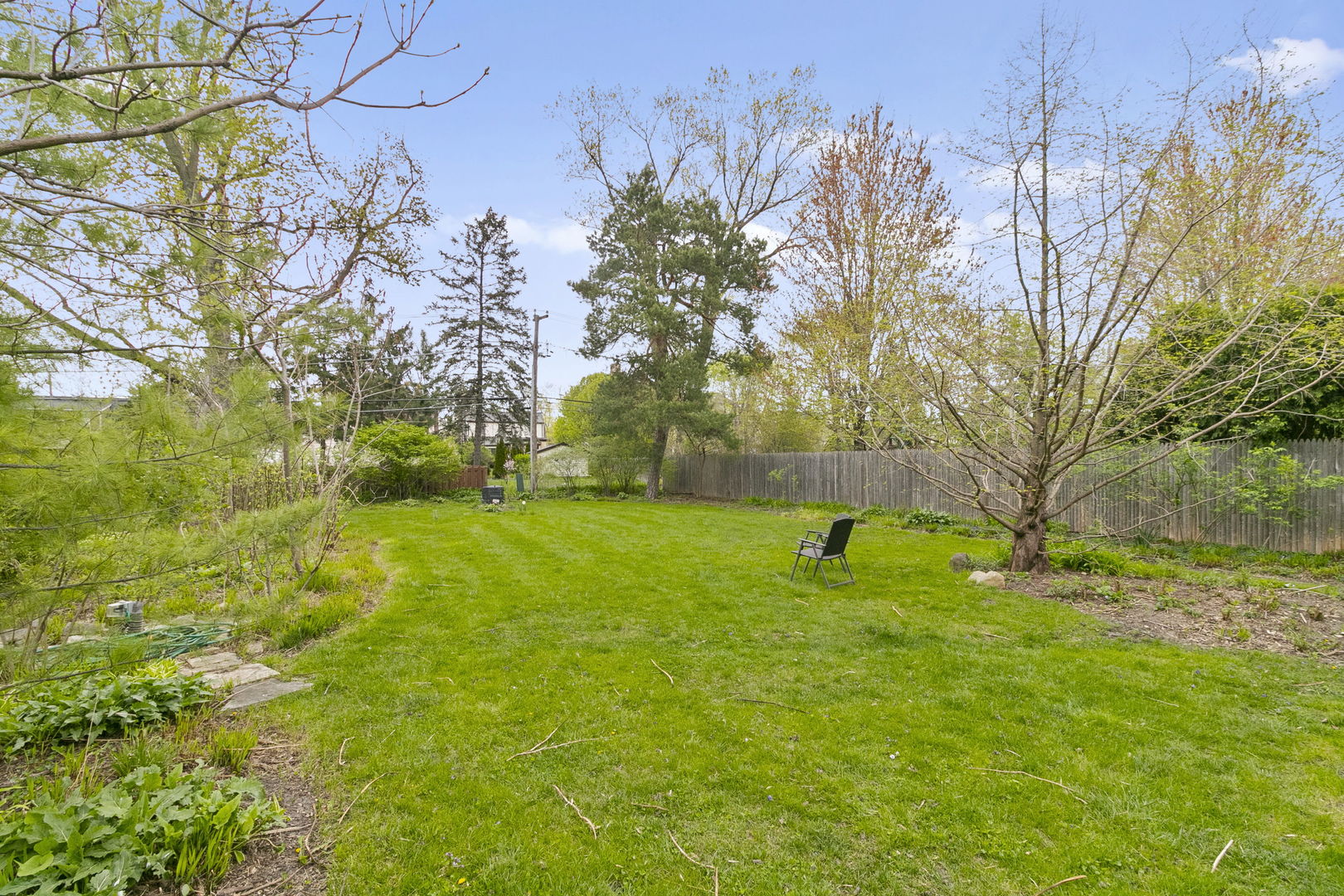 478 Uvedale Road Riverside, IL 60546 - Photo 28 of 40 a view of garden with trees