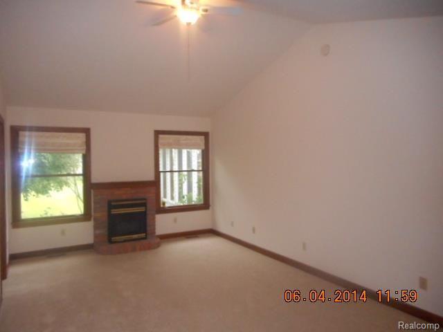 8330 North Custer Road Monroe, MI 48162 - Photo 9 of 15 9.JPG