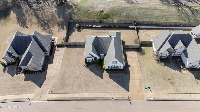 $355,000 | 1767 Robertson Pl Drive, Hernando, MS 38632