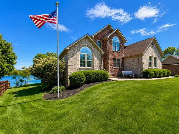 $549,900 | 73 Wills Way, Taylorsville, KY 40071