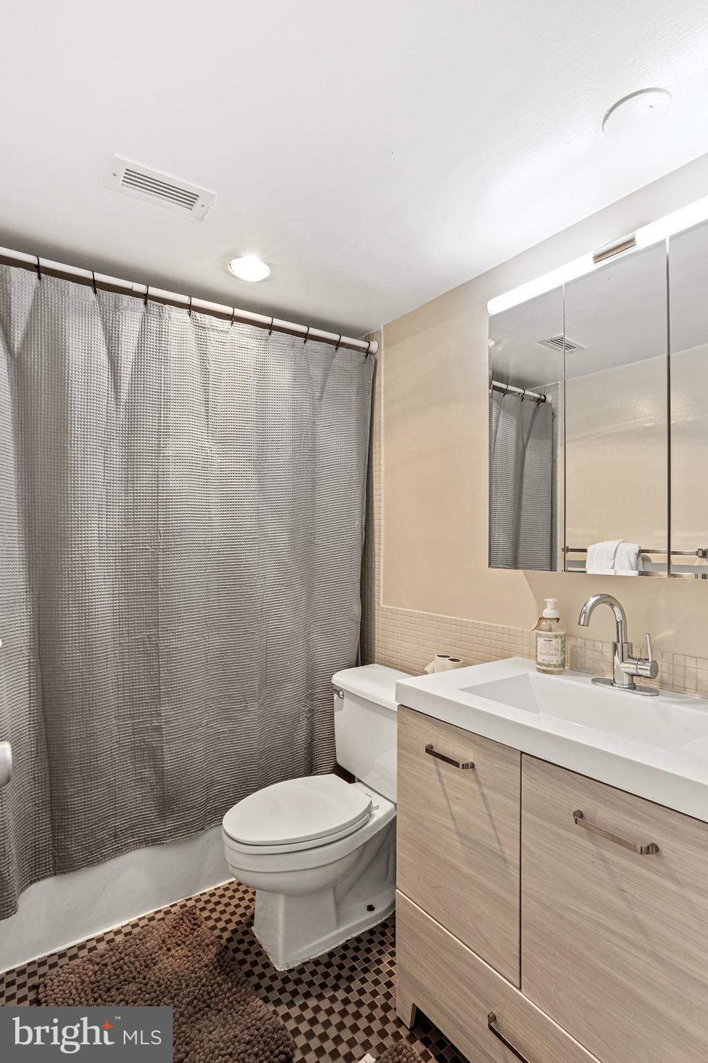 490 M Street Southwest, Unit W300 Washington, DC 20024 - Photo 14 of 26