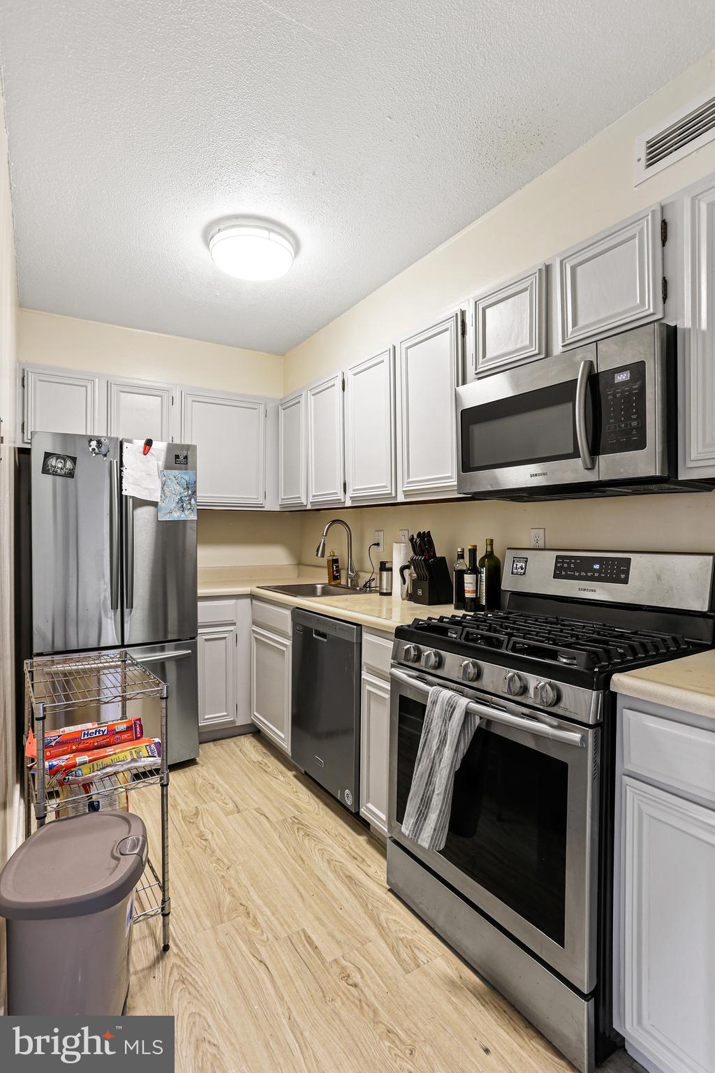 490 M Street Southwest, Unit W300 Washington, DC 20024 - Photo 17 of 26