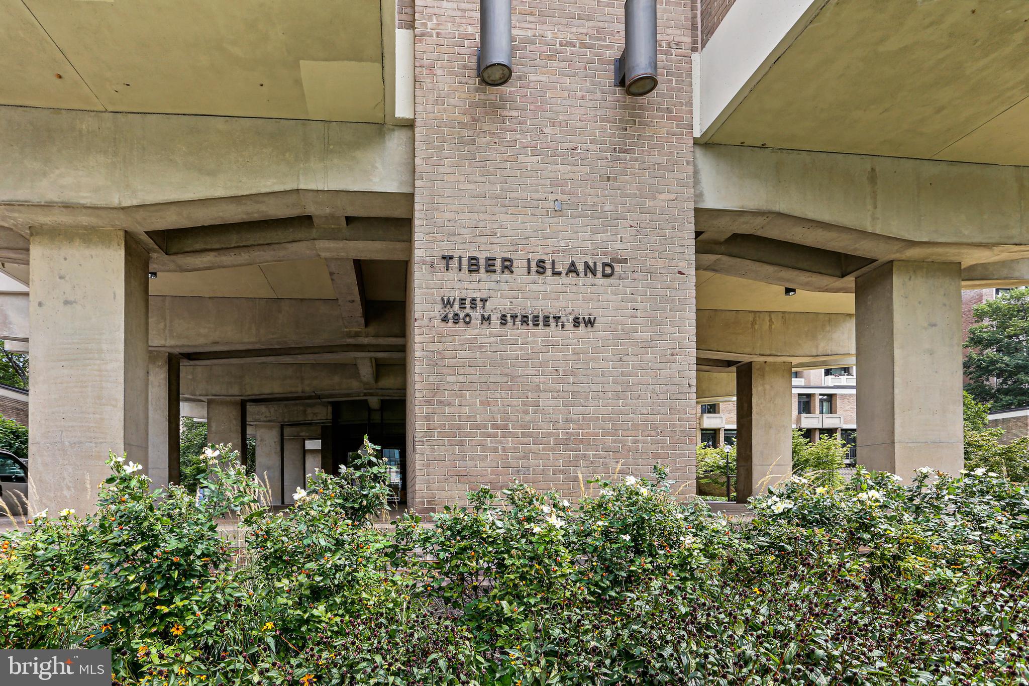 490 M Street Southwest, Unit W300 Washington, DC 20024 - Photo 19 of 26