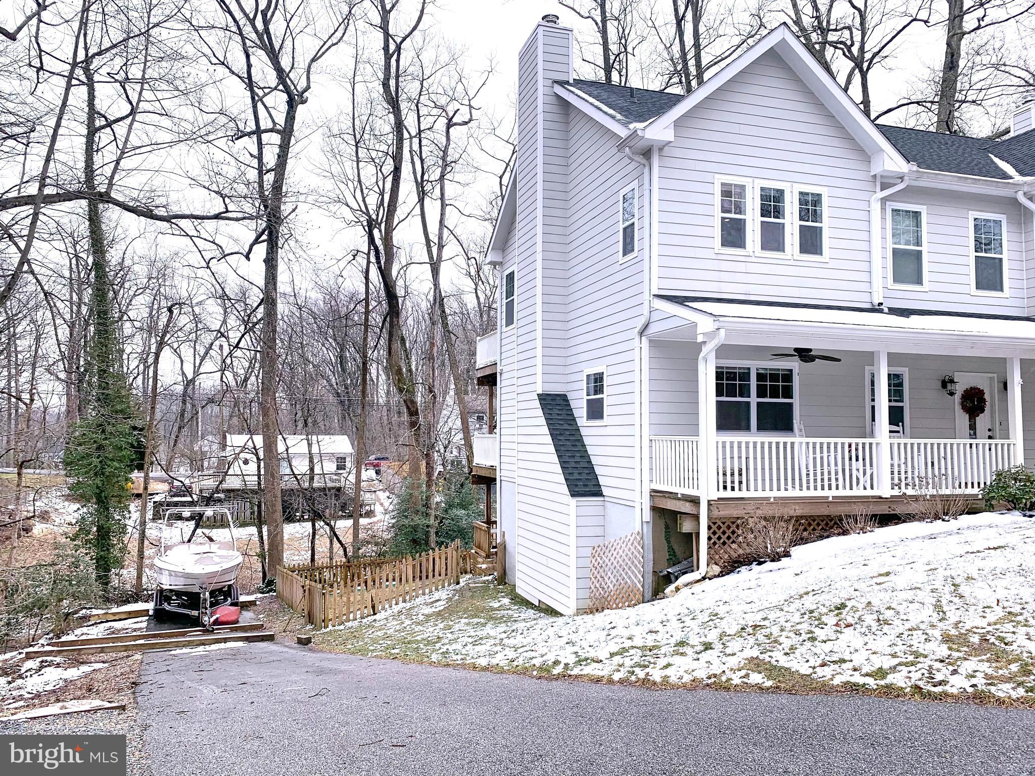 1865 Poplar Road Annapolis, MD 21401 - Photo 50 of 62 2nd Drive on Left Side of House