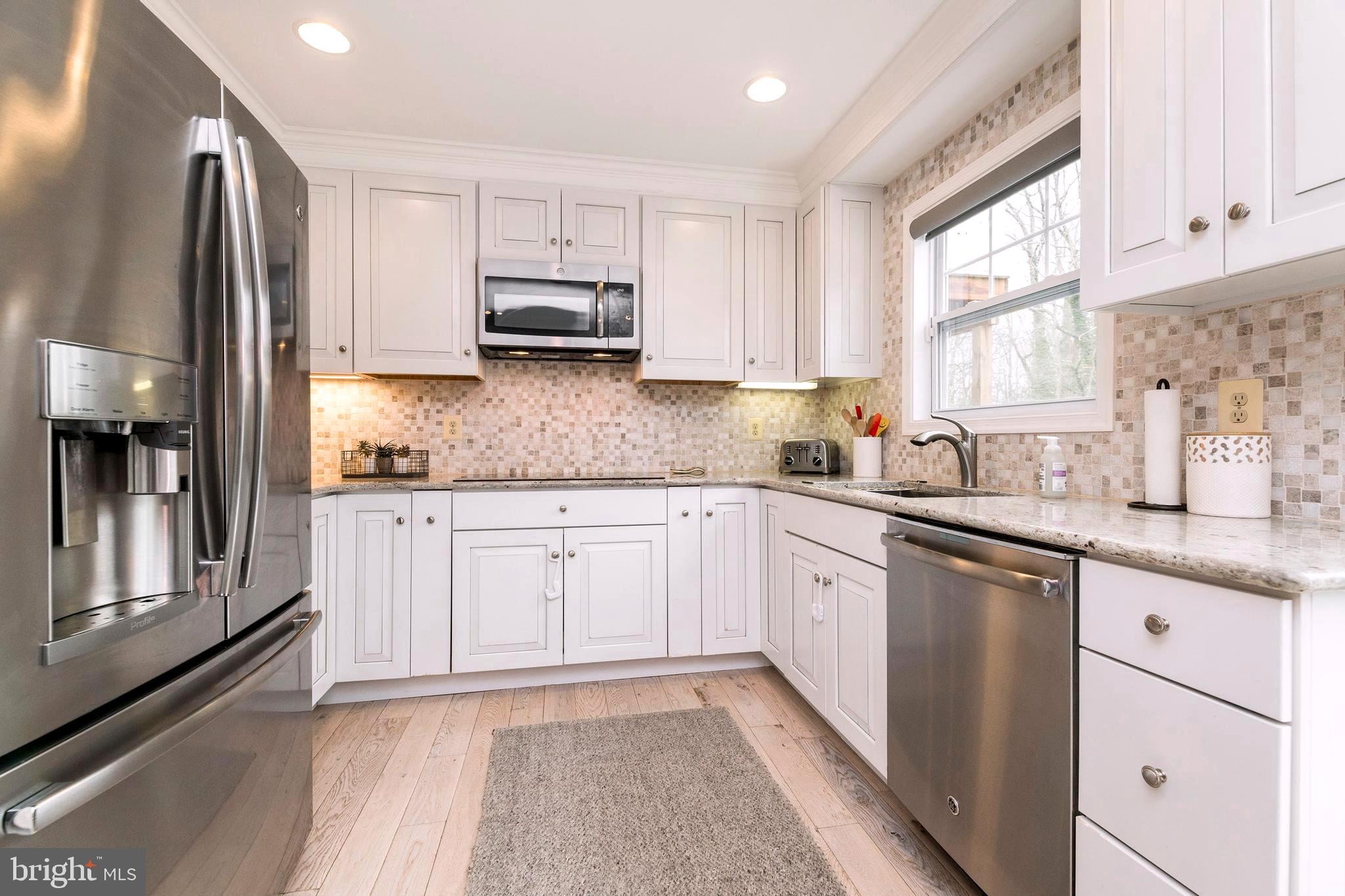 1865 Poplar Road Annapolis, MD 21401 - Photo 8 of 62 Granite Counters and Stainless Appliances