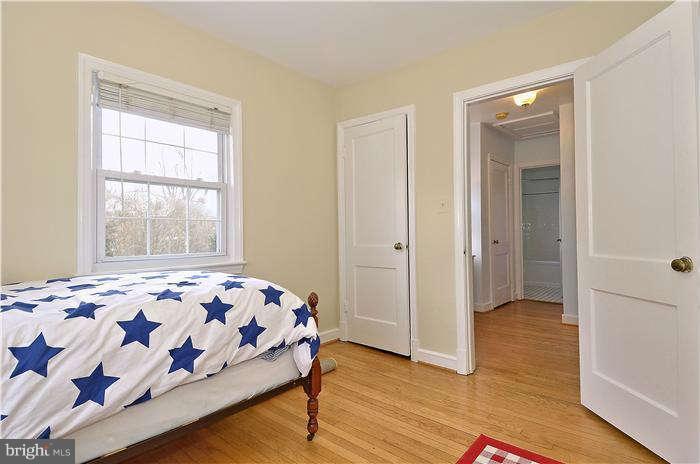 9519 Evergreen Street Silver Spring, MD 20901 - Photo 18 of 26 Bedroom