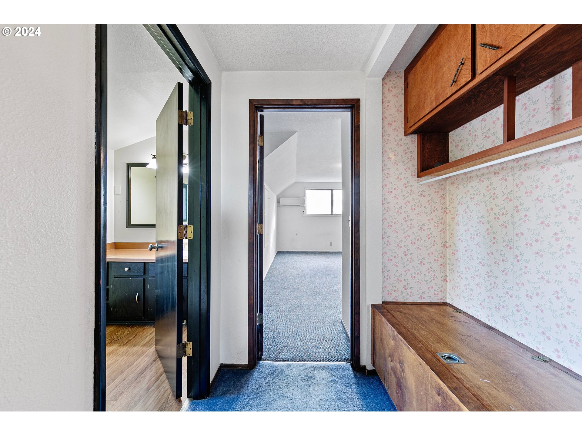 4091 Bell Avenue Eugene, OR 97402 - Photo 19 of 29 a view of a bathroom from a hallway