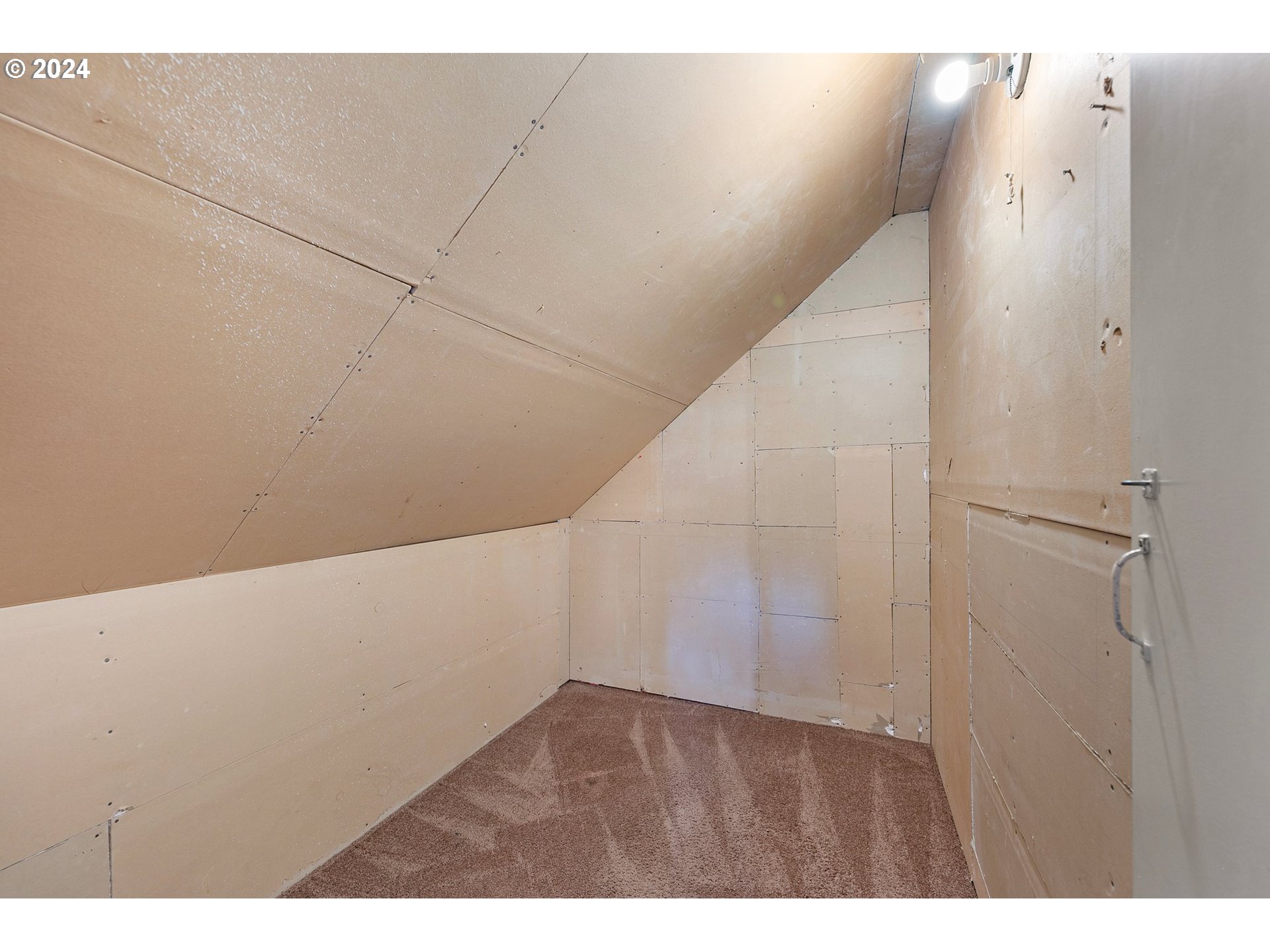 4091 Bell Avenue Eugene, OR 97402 - Photo 24 of 29 a view of an empty room