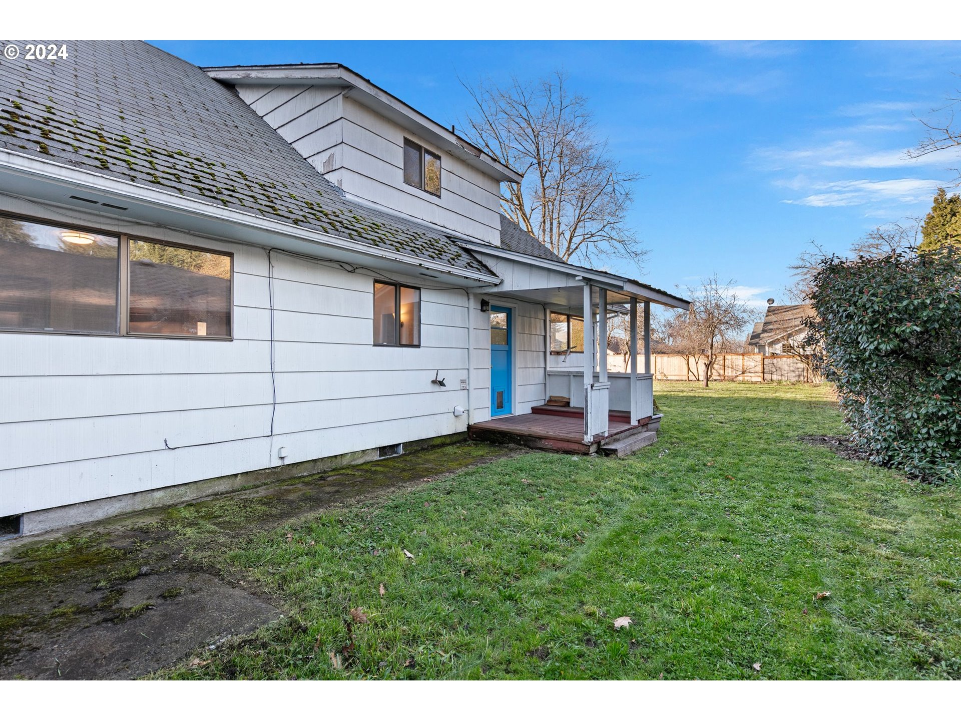 4091 Bell Avenue Eugene, OR 97402 - Photo 25 of 29 a view of a house with a backyard