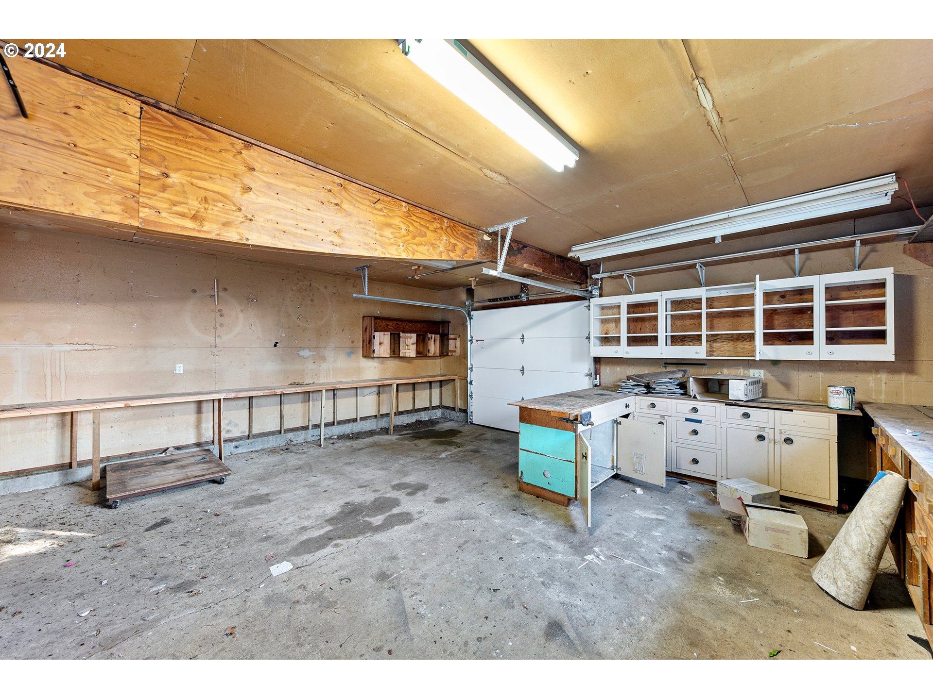 4091 Bell Avenue Eugene, OR 97402 - Photo 29 of 29 a view of storage and utility room