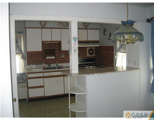 32 Old Stage Road East Brunswick, NJ 08816 - Photo 3 of 7 Gallery Image 3