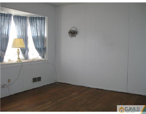32 Old Stage Road East Brunswick, NJ 08816 - Photo 6 of 7 Gallery Image 6