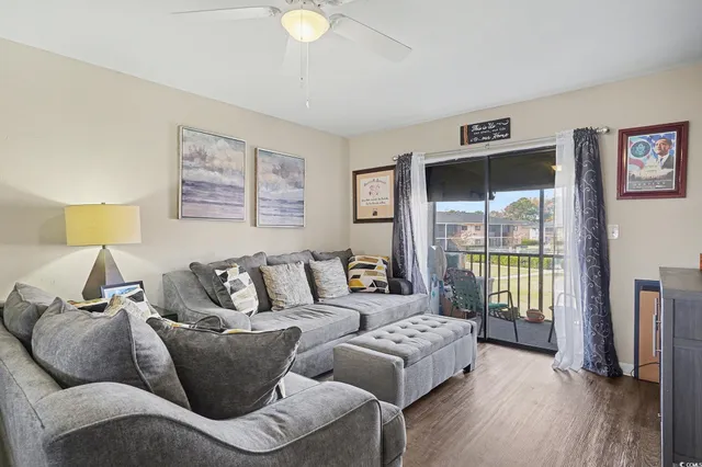 $160,000 | 1101 2nd Avenue North, Unit 2406, Surfside Beach, SC 29575