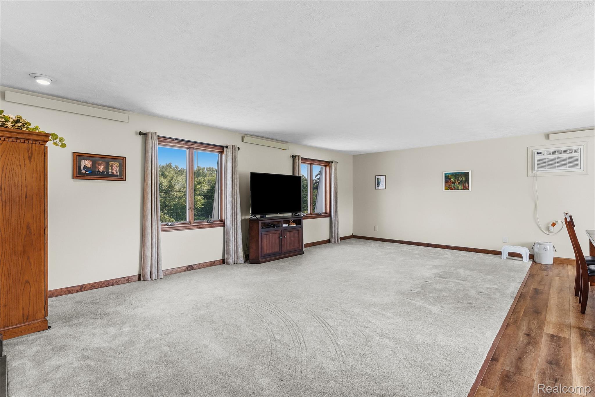 8612 Monroe Road Durand, MI 48429 - Photo 20 of 40 DSC00459.jpg