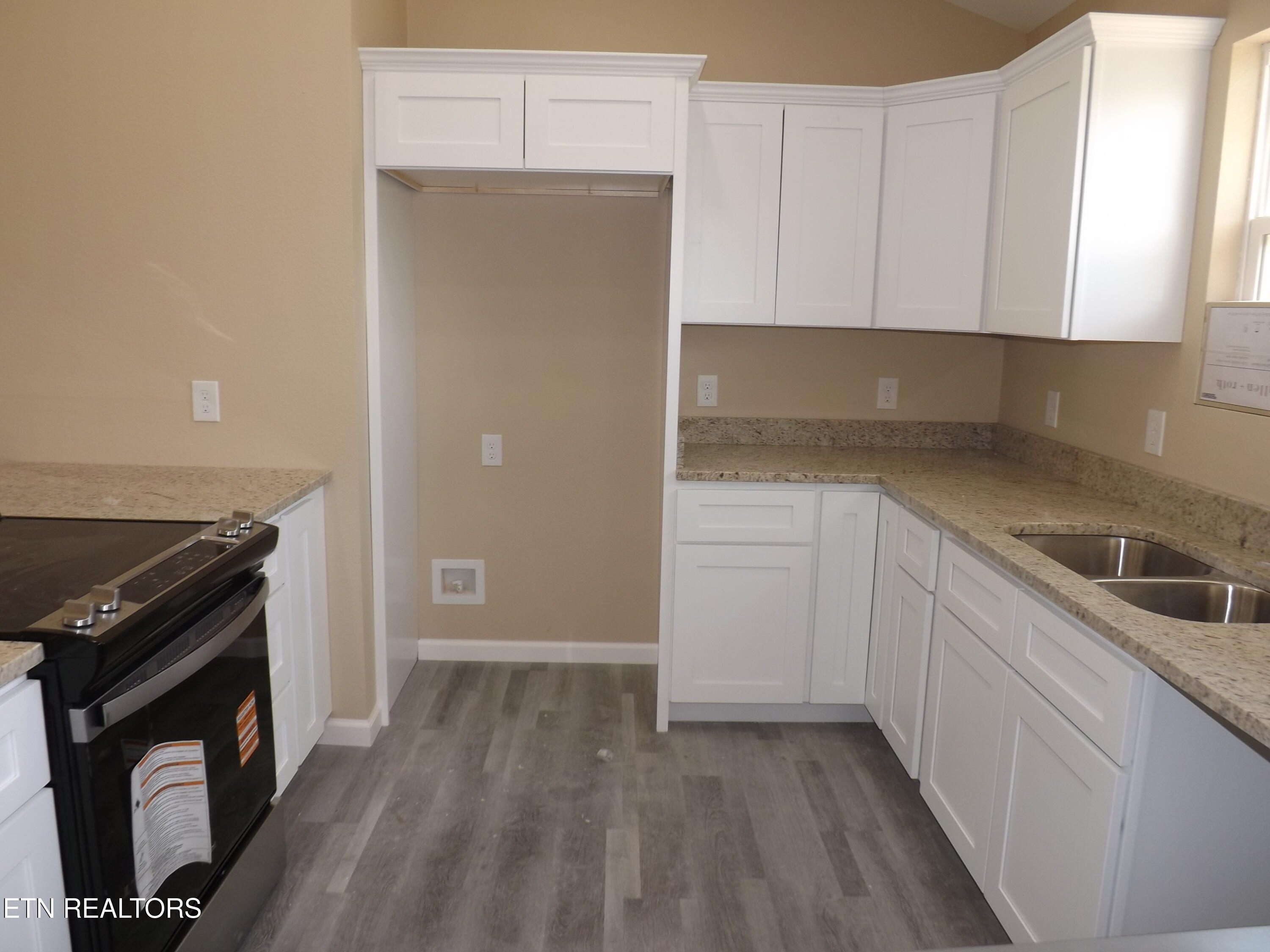 935 Shawanee Road Harrogate, TN 37752 - Photo 22 of 23 DSCF3921
