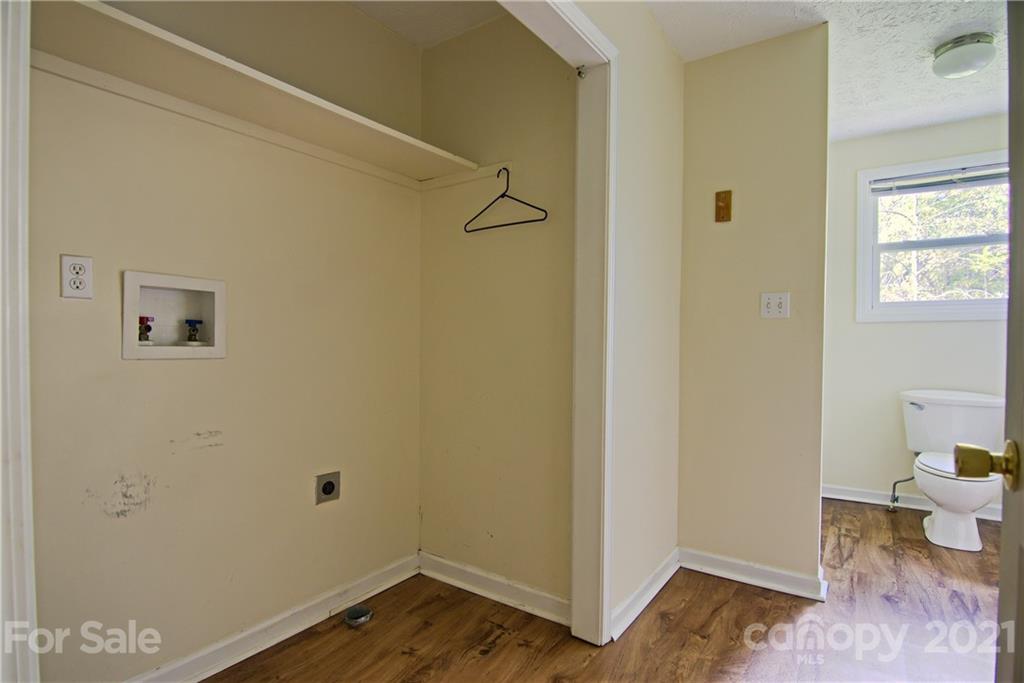 88 Church Road Fairview, NC 28730 - Photo 12 of 19 Gallery Image 12