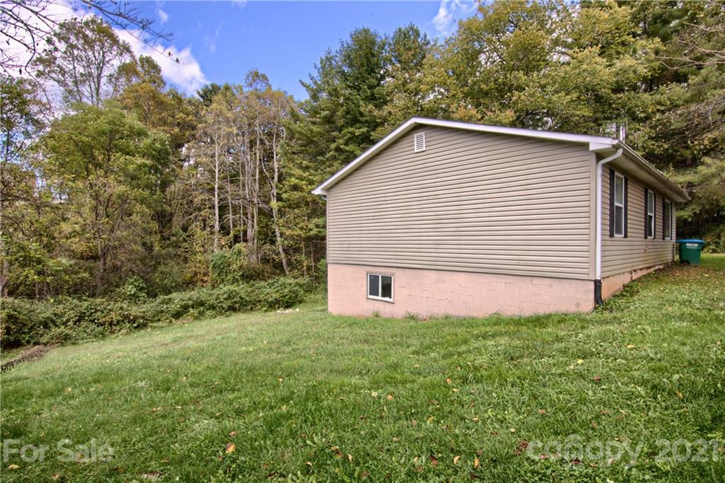88 Church Road Fairview, NC 28730 - Photo 19 of 19 Gallery Image 19