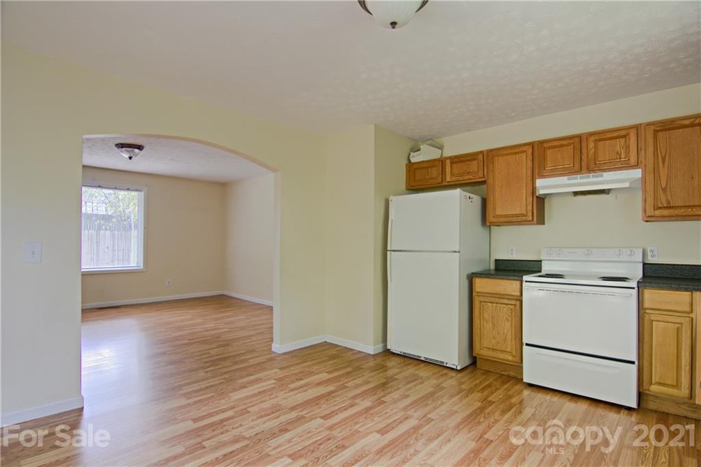 88 Church Road Fairview, NC 28730 - Photo 7 of 19 Gallery Image 7