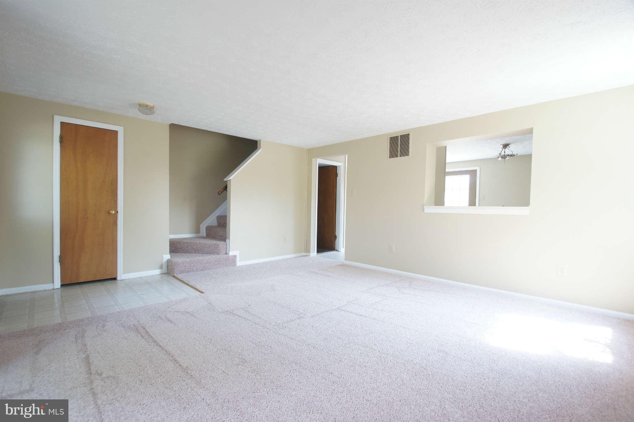 1301 Apple Ridge Court Edgewood, MD 21040 - Photo 3 of 30 Living Room