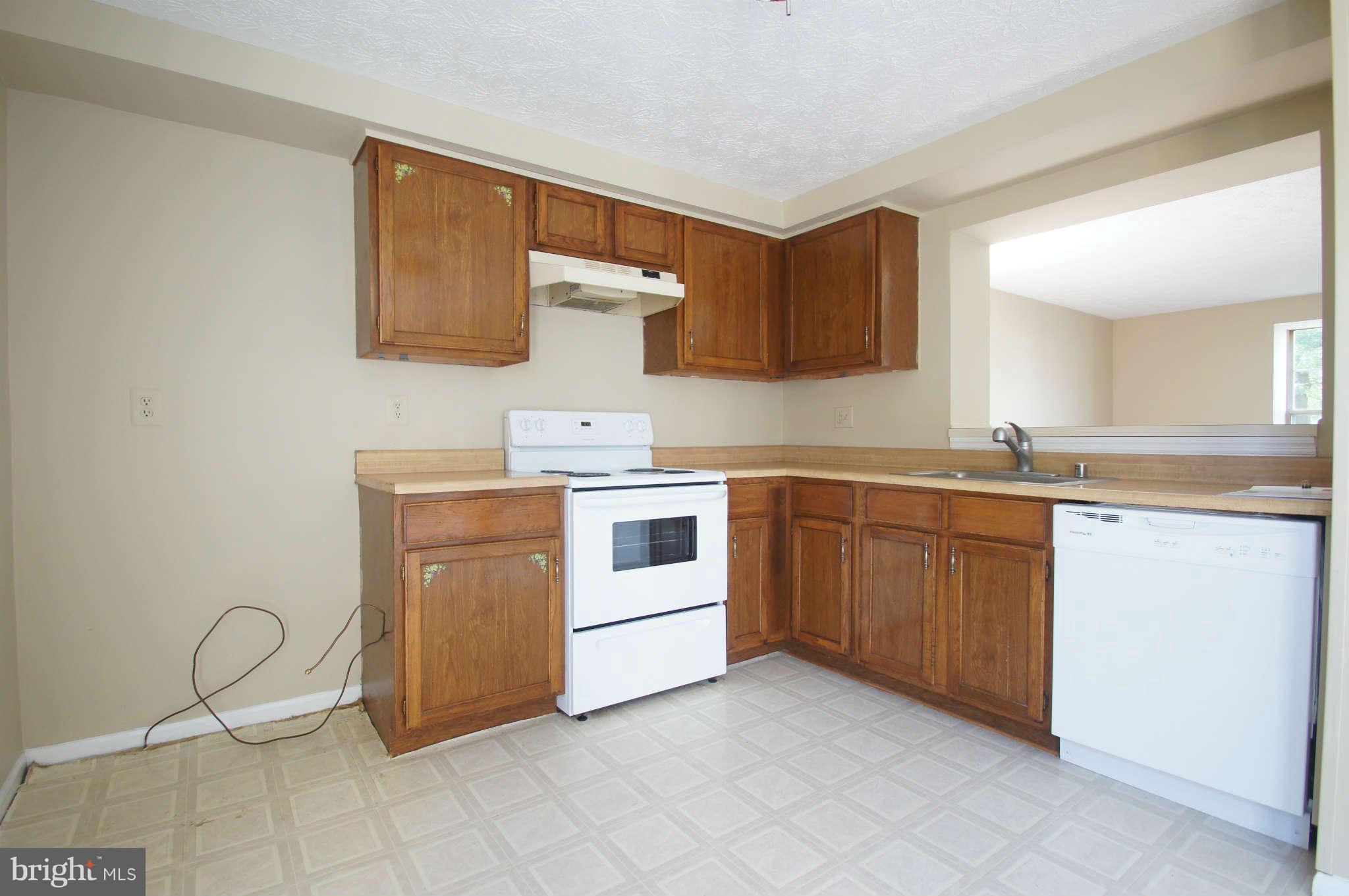 1301 Apple Ridge Court Edgewood, MD 21040 - Photo 5 of 30 Kitchen