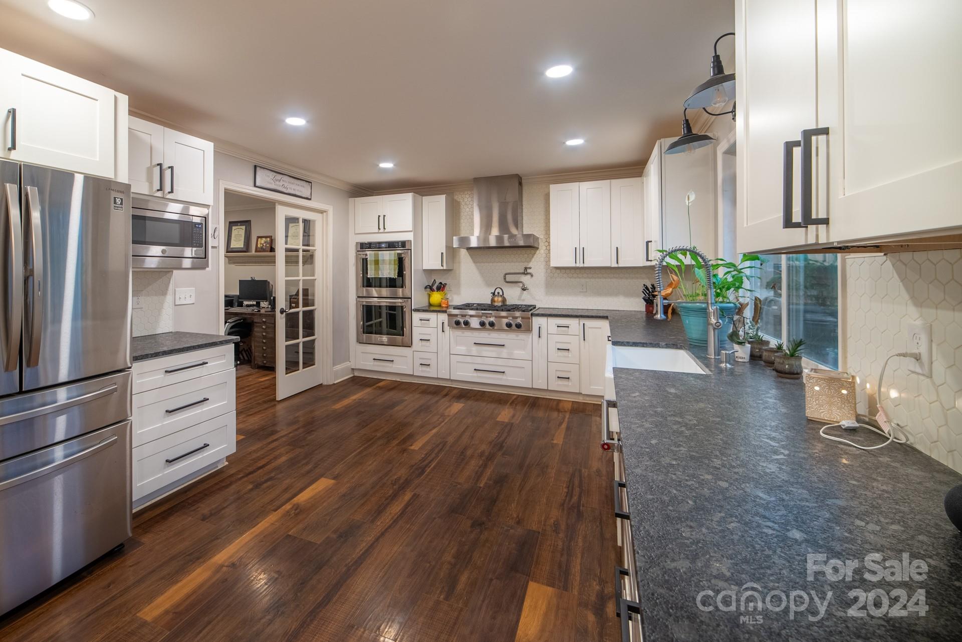 8325 Potter Road, Unit 6 Matthews, NC 28104 - Photo 8 of 43 Gallery Image 8