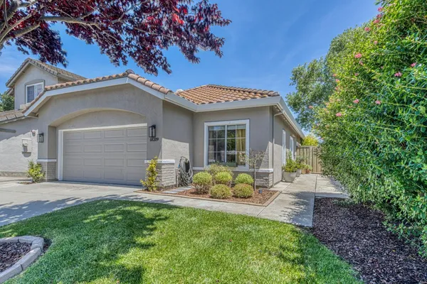 $810,000 | 18209 Stonegate Court, Salinas, CA 93908